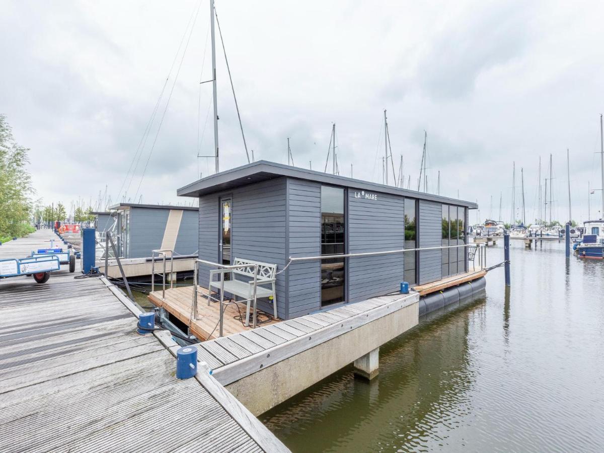 Luxury Houseboat In Volendam Marina Hotell Eksteriør bilde