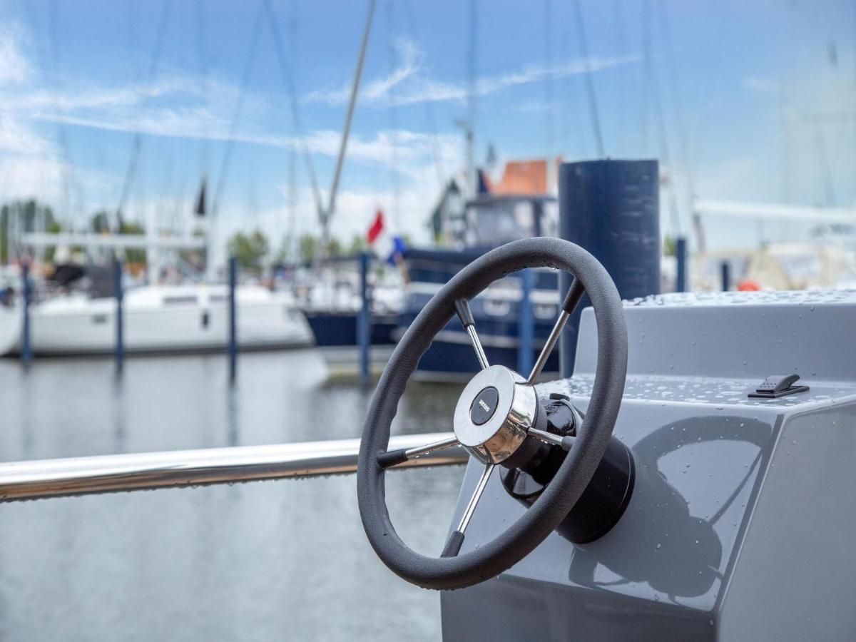 Luxury Houseboat In Volendam Marina Hotell Eksteriør bilde