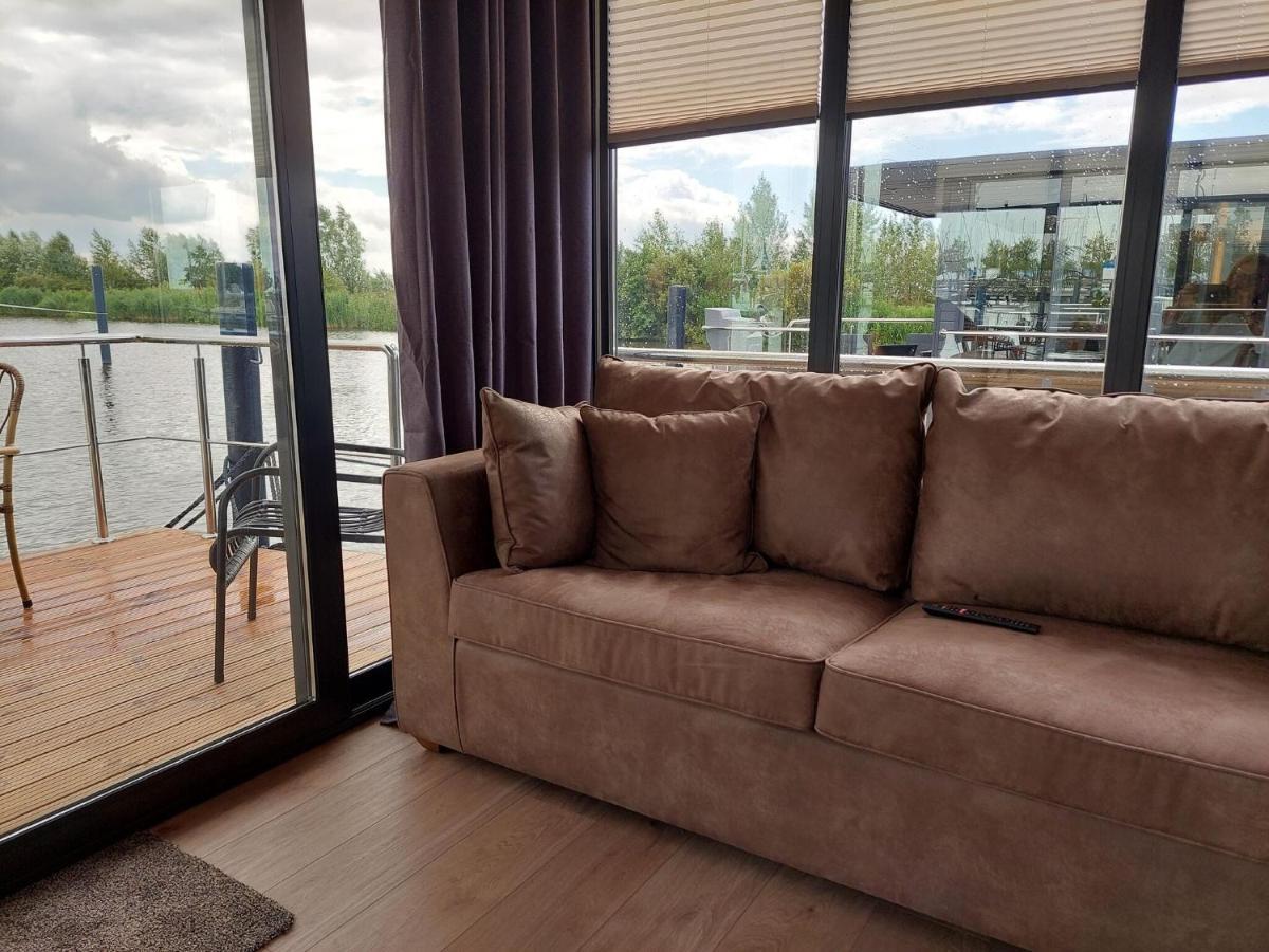 Luxury Houseboat In Volendam Marina Hotell Eksteriør bilde