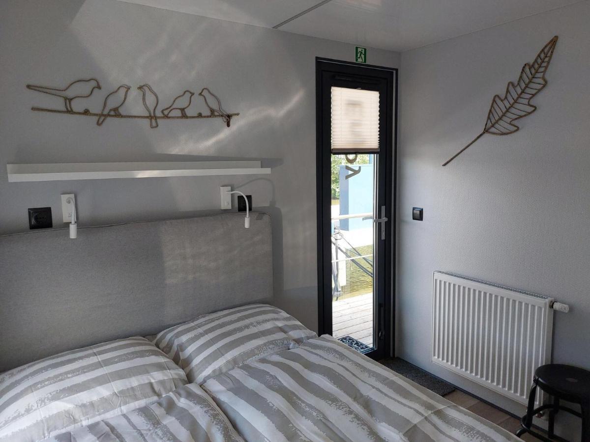 Luxury Houseboat In Volendam Marina Hotell Eksteriør bilde